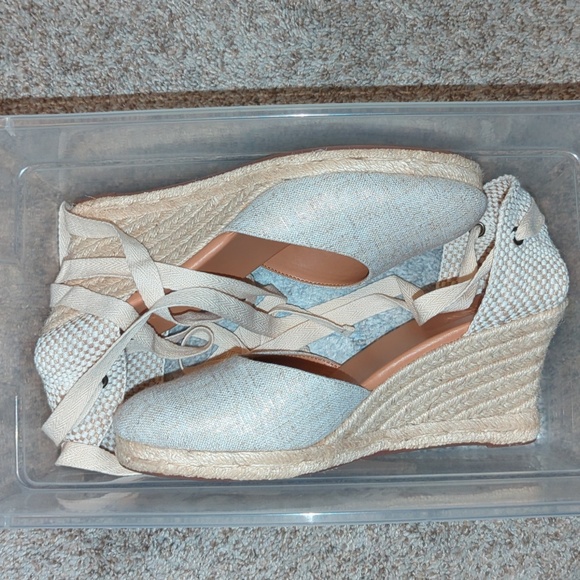 JCrew Factory Lace Up Espadrilles, Gold Shimmer, Size 9, Never Worn - Picture 1 of 4